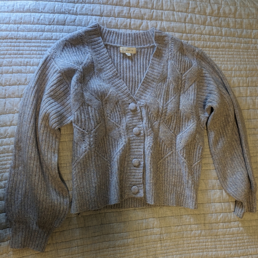 NWOT Promesa Lavendar Cardigan Sweater - size Small - soft, chunky